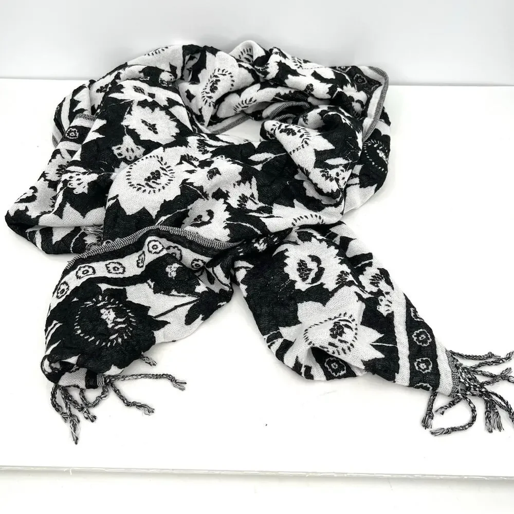 Chico’s women’s floral cozy reversible wrap shawl scarf